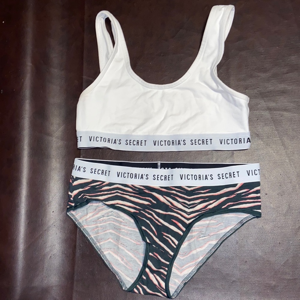 VS NWT white bralette M/M and zebra print bikini panty medium set 2pc logo band